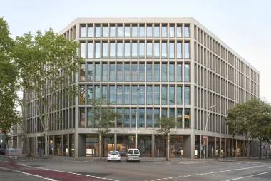 Simon SWITCH - New Headquarters