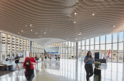 PHX Terminal 4 S-1 Concourse