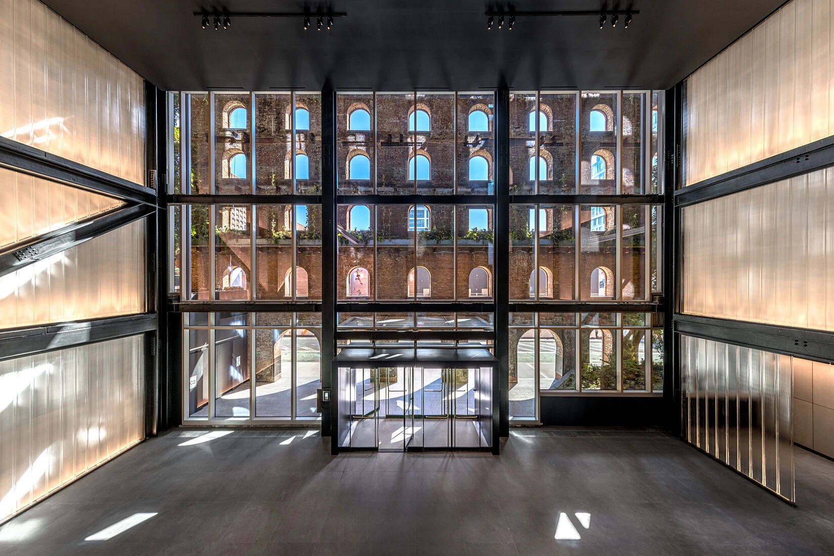 https://archello.com/story/150730/attachments/photos-videos/3 photo_credit Max Touhey