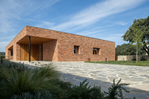 Lameira House