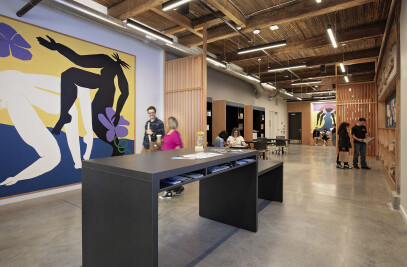 Travel Portland Visitor Center