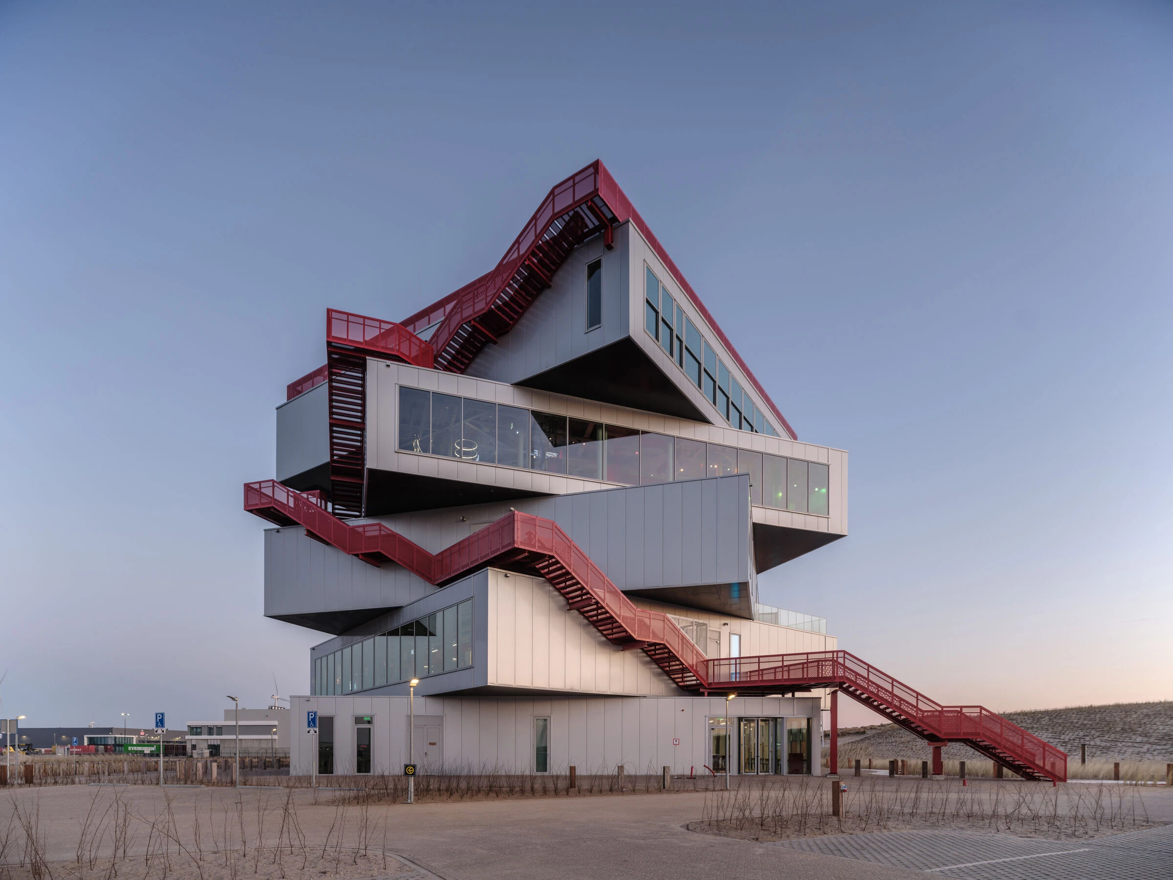 https://archello.com/story/150808/attachments/photos-videos/17 photo_credit Ossip van Duivenbode