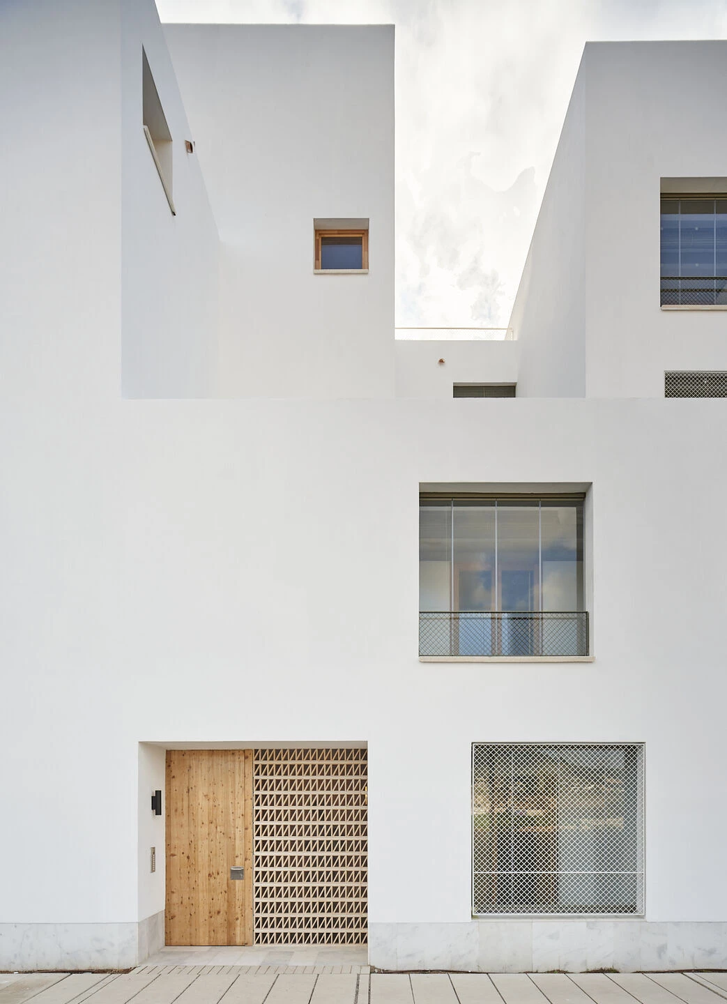 https://archello.com/story/150524/attachments/photos-videos/8 photo_credit Jose Hevia
