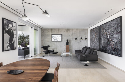 A1- Collector’s Apartment-Vintage & Art