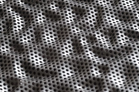 1UN, Perforated